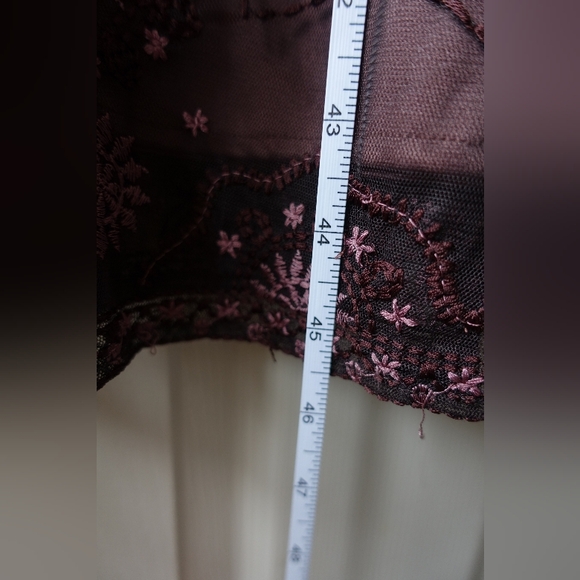 RW&CO. Y2k Sexy Lace Deep Plum V-Neck Midi Dress - Picture 11 of 13